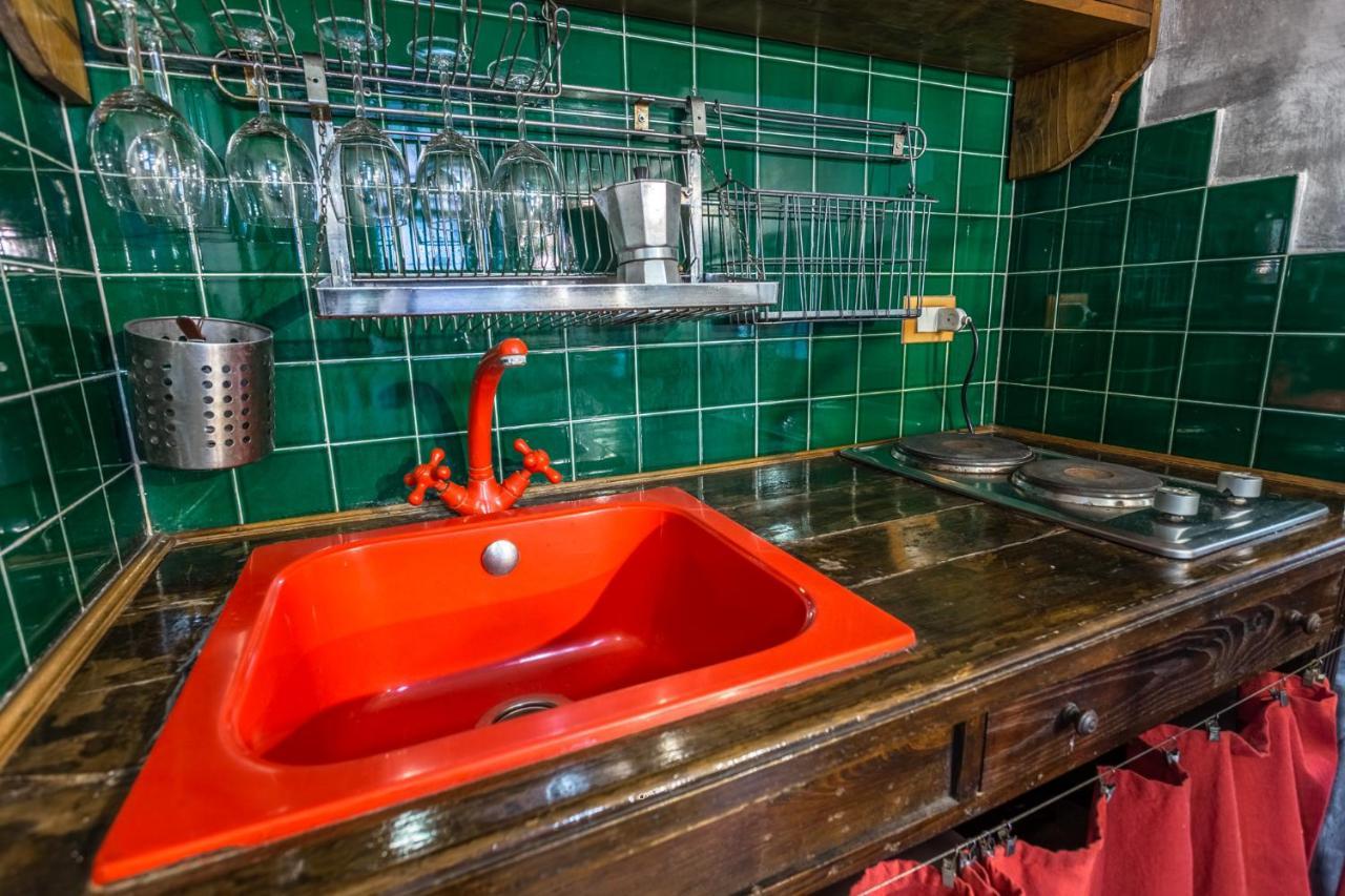 The Magic Hole Apartment Rome Exterior photo